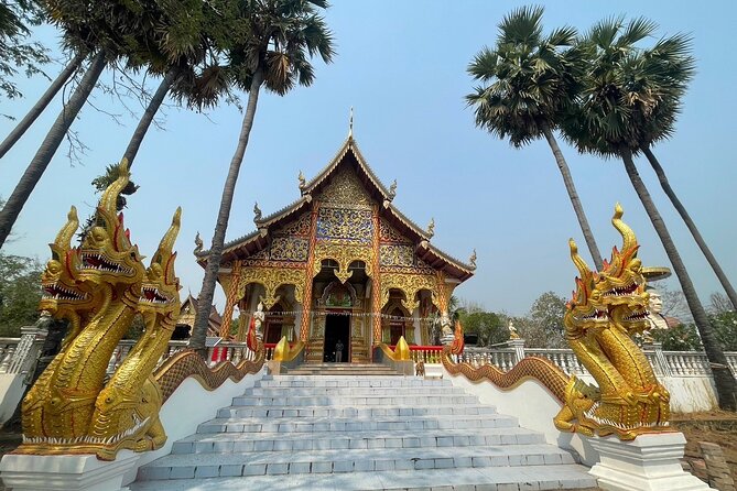 1 Day Private Tour Unseen in Lamphun Province - Private guide and photo help with Tong and driver Ed