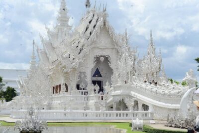 4 days Package Northern Charms. - Day 1: Doi Suthep and Bua Thong sticky waterfalls