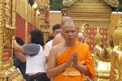 4-Hour Doi Suthep & Hmong Hill Tribe Village from Chiang Mai - Getting to the mountains: pickup, ride comfort, and timing