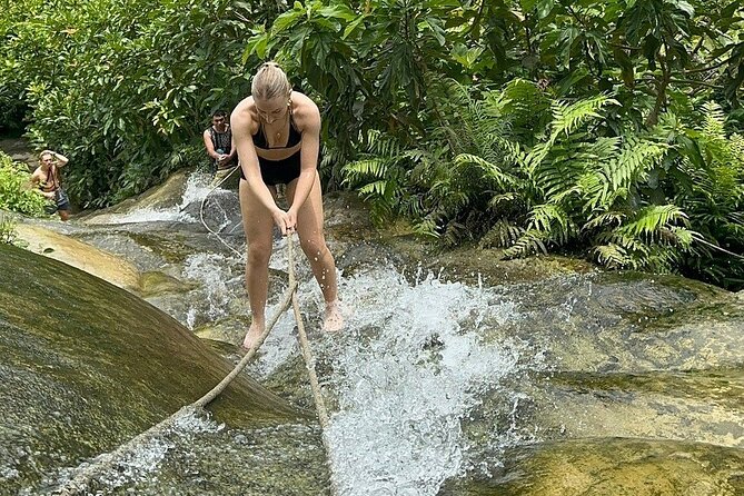 7 Hour Sticky Waterfall and Zipline Adventure - Timing and photos: get the shots without stressing