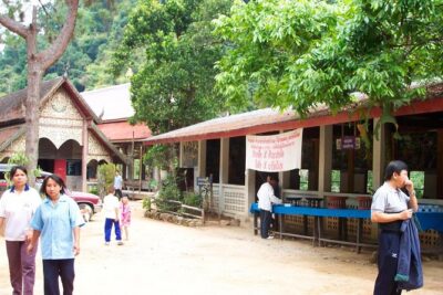 Authentic Mae Kham Pong Village Cultural Experience - Mae Kampong Waterfall: a scenic break that doesn’t swallow the day