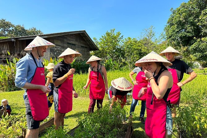 Authentic Thai Cooking Class and Farm Visit in Chiang Mai - Key things I’d zoom in on