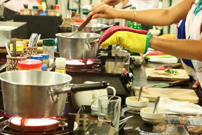 Baan Hongnual: Authentic Thai Cooking & Market Experience - Lanna-Style Cooking School: Why the Setting Helps You Learn