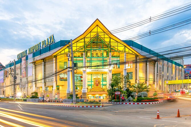 Chiang mai Airport to Chiang Mai Town Private Transportation - From Chiang Mai Airport to the Night Bazaar in One Smooth Hour