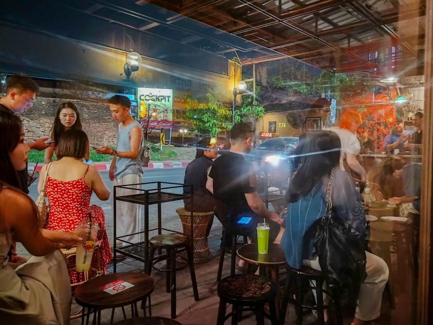 Chiang Mai: Chiang Mai Bar Hopping Guided Night Tour - Riverside Bar & Restaurant: where the evening clicks