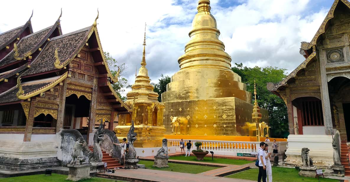 Chiang Mai: Chiang Mai Old City Twilight Walking Tour - Start Point: Wat Phra Singh and the Rhythm of a 3-Hour Walk