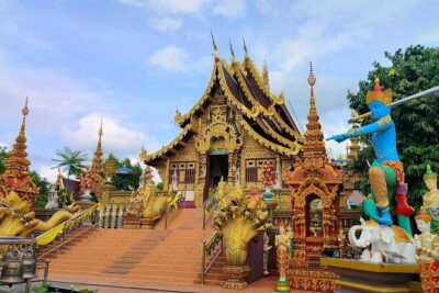 Chiang Mai Chiang Rai Temples Tour with Premium Transfer - Start with DOI Chaang Caffè Maesuai: A Soft Landing Before the Temples