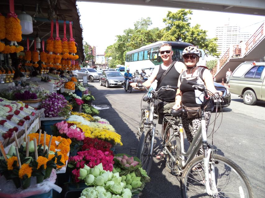 Chiang Mai City Culture Bicycle Ride - Wat Phra Singh: The Phra Buddha Sihing Connection