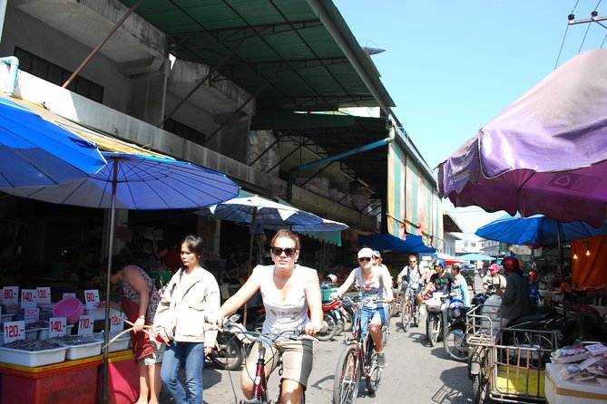 Chiang Mai City Culture Half-Day Cycling Tour - Cycling Chiang Mai for a Real City Overview
