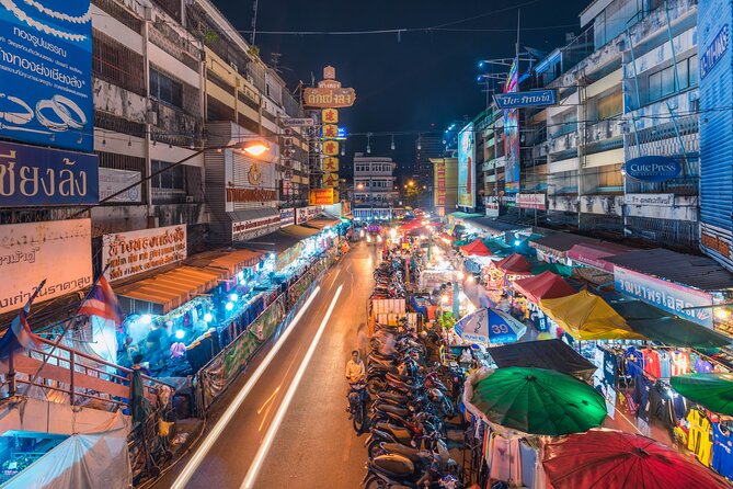 Chiang Mai City Tuk Tuk Tour - Half Day - Tha Phae Gate: where the city meets the old walls
