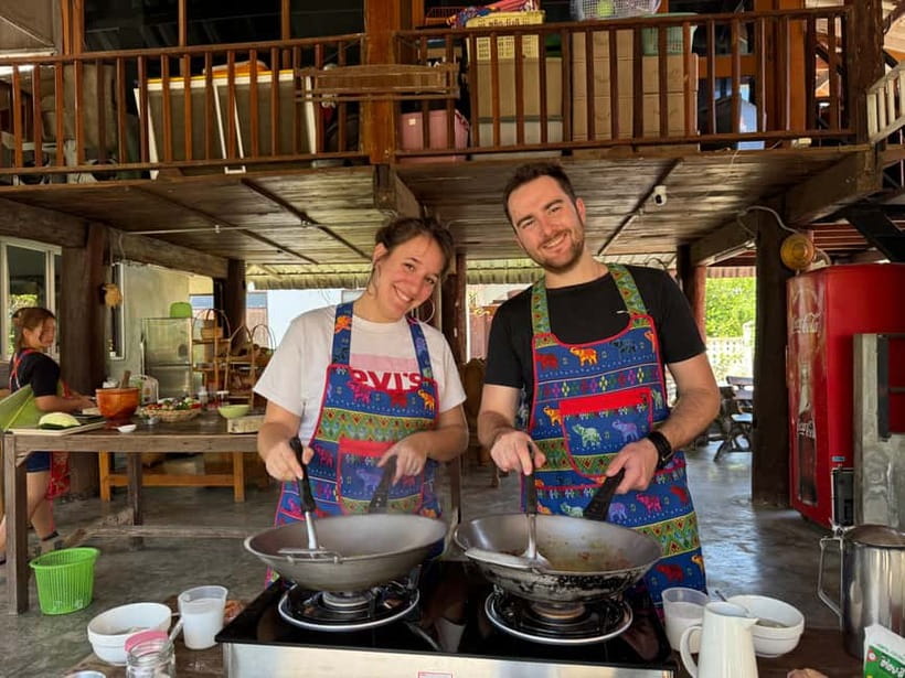 Chiang Mai : Cook in Farm, Market tour & Go by a Local Train - Menu Design: Choose Your Favorites, Then Learn the Rules