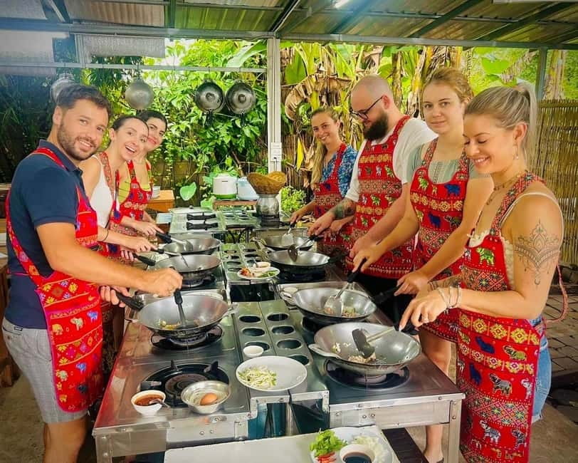 Chiang Mai: Cooking Class, Market & Thai Herbs Garden Tour - Who should book this, and who should skip it