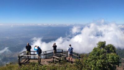 Chiang Mai: Doi Inthanon Park with Kew Mae Pan Hike Day Trip - The early pickup and long day logistics (7:00–7:30 starts)