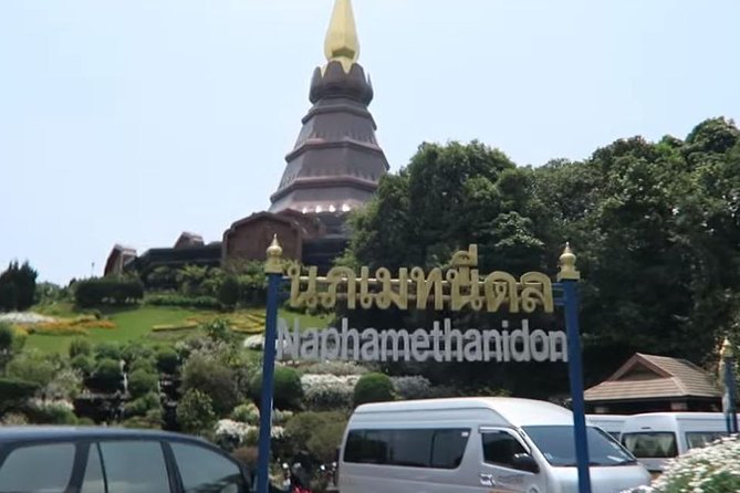 CHIANG MAI: Doi Inthanon-Trekking Pha Dok Seaw-Waterfall-Lunch - Lunch at a Local Restaurant: Fuel for the Hikes