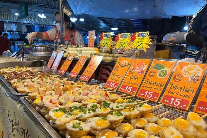 Chiang Mai - Doi Suthep Temple and Street Food Tour - Stop 2: Chang Phuak Gate (Elephant Gate) night market—your first big tasting