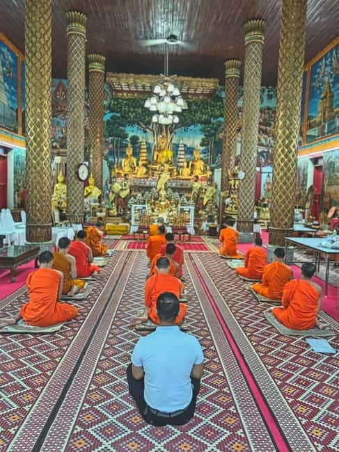 Chiang Mai: Evening Chanting & Meditation - Step 1: Arrive early and get your body ready to listen