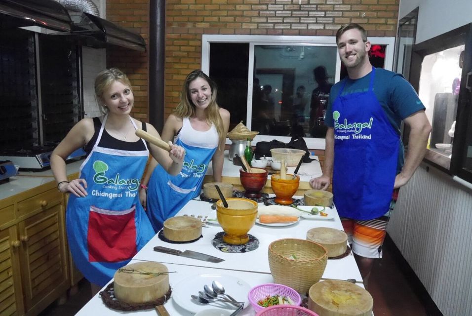 Chiang Mai: Evening Cooking Class and Local Market Visit - Why the market and organic garden change how your cooking tastes