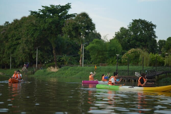 Chiang Mai: Explore Kayaking Through Mae Ping River on Sunset - Kayaking 5–6 km on the Mae Ping River: what that 2-hour stretch feels like