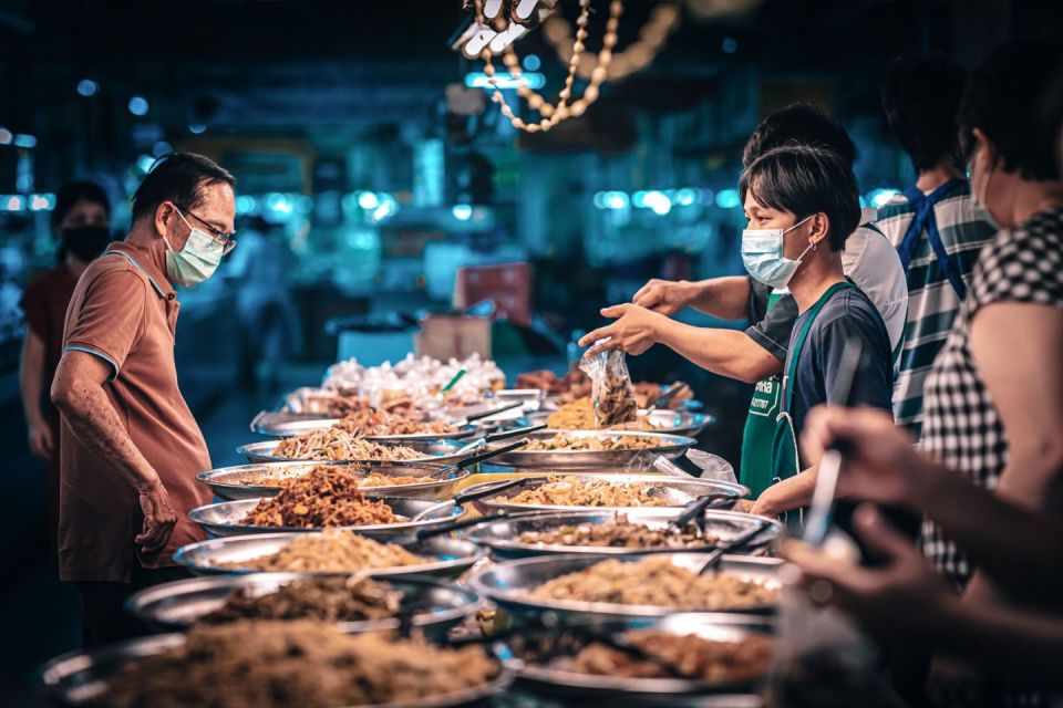 Chiang Mai: Food Tour by Songtheaw Truck with 15+ Tastings - Pace, Portions, and What to Do With Your Stomach