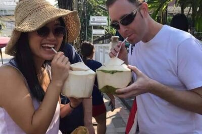 Chiang mai Foodies and Historic Walk - Warorot Market (Kad Luang): where the tastings feel like a guide-led win