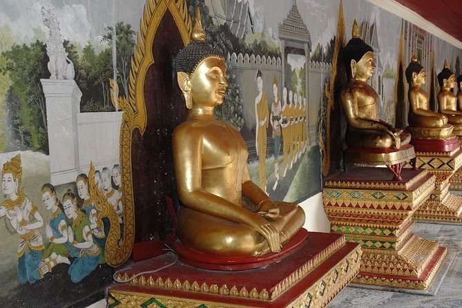 Chiang Mai: Guided City & Temple Discovery with Hotel Pickup - Stop 1 in Chiang Mai: City Orientation First, Tickets Later