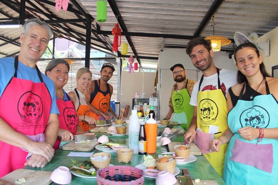 Chiang Mai: Half Day Morning Cooking Class with Market Tour - Cooking Five Dishes: Step-by-Step Coaching You Can Follow