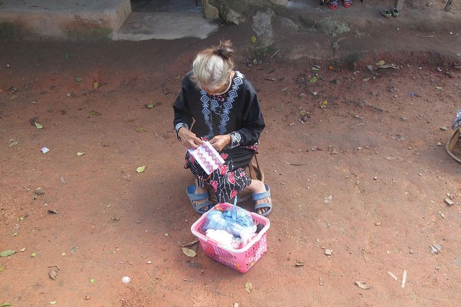 Chiang Mai : Hill Tribe Ways & Evening Chanting at Doi Suthep Temple Small Group - Who should book, and who should skip