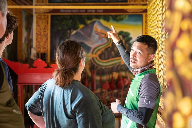 Chiang Mai: Historic Old City Bike Tour - Morning or Night - The starting point near Chang Puak Gate (and why arriving early helps)