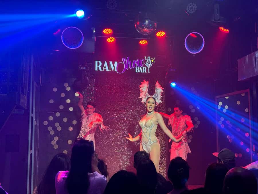 Chiang Mai: Ladyboy Cabaret Show with Dinner and Drinks - Price and Value: Is $57 Worth It in Chiang Mai?