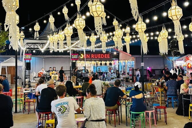 Chiang Mai: Ladyboy Cabaret – Stories, Dinner and Sparkle - Chiang Mai Night Bazaar: Dinner Plus Community Context