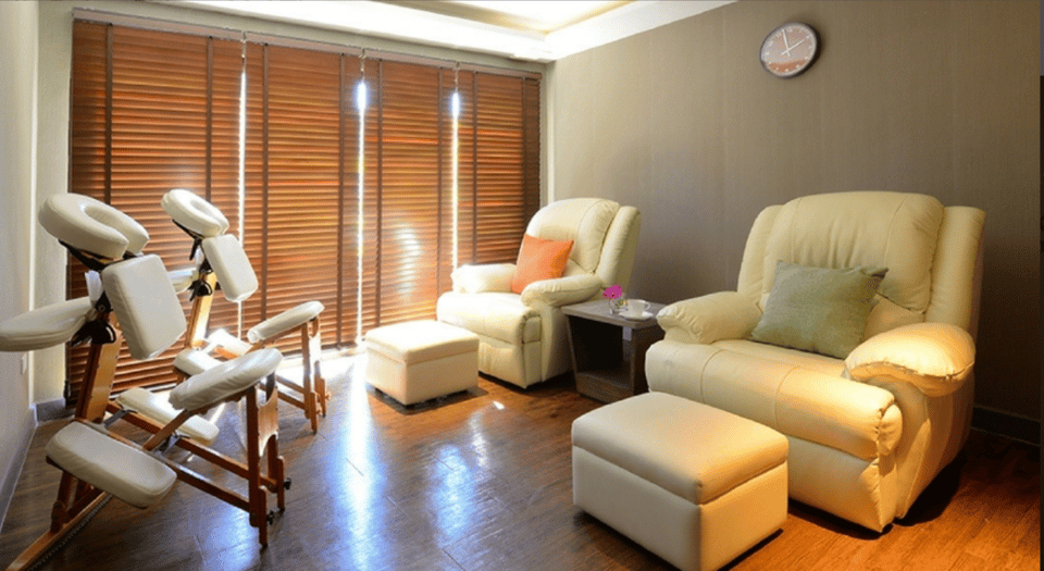 Chiang Mai: Let's Relax Chiang Mai Thapae E-Voucher - Who This Works Best For