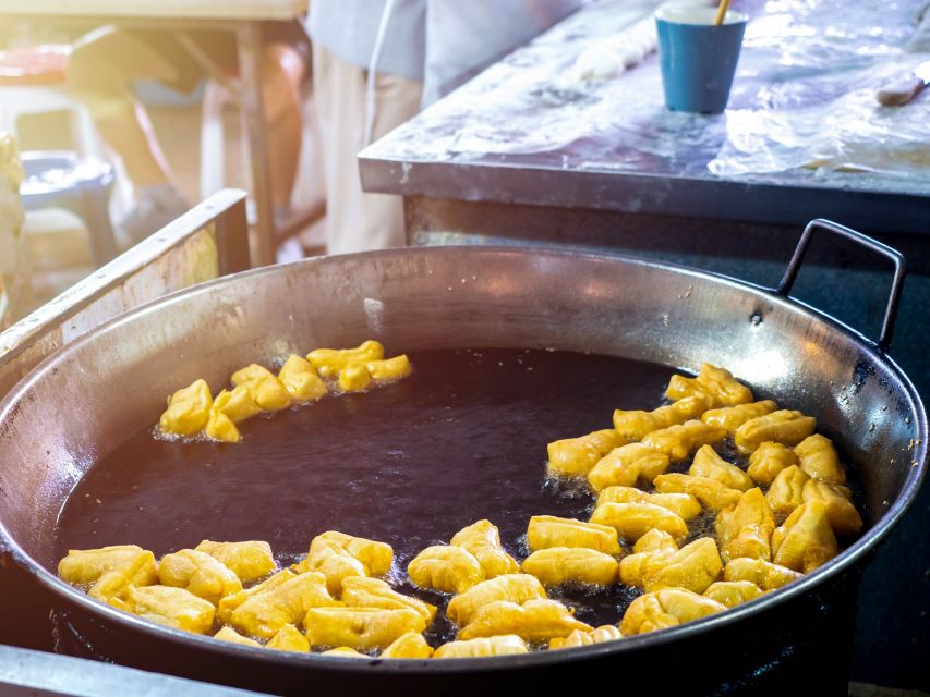 Chiang Mai: Local Food and Markets Guided Walking Tour - Food Costs and Value: What Your $48 Really Buys