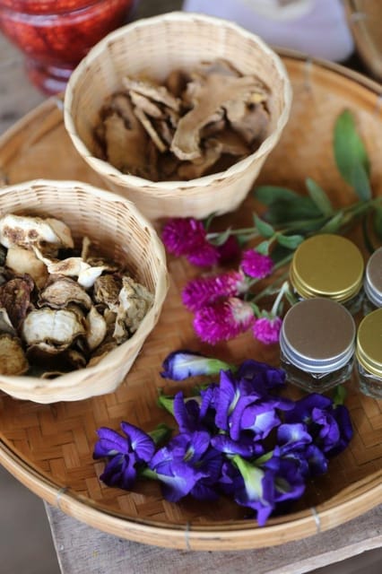 Chiang Mai : Making Herbal Ball And Inhaler - What You Make: Herbal Balls and a Personalized Inhaler