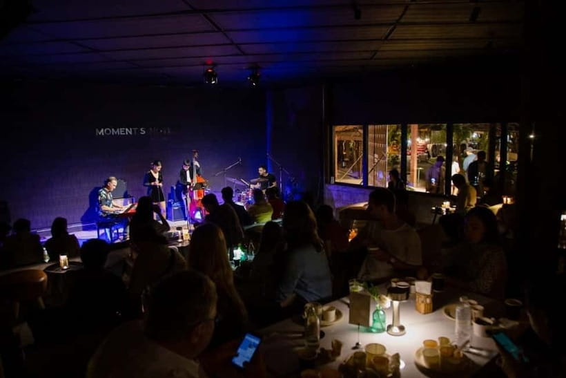 Chiang Mai: Moment's Notice Jazz Club F&B Packages - Service and ambience: friendly staff, comfortable dinner vibes