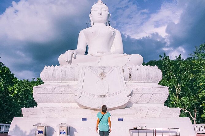 Chiang Mai Pai Full Day Sai Ngam Hot Spring, Pai Canyon, White Buddha, Santichon - Pai Valley Lunch: A Calm Reset in the Middle of the Day