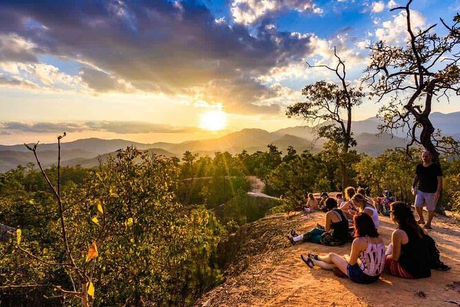 Chiang Mai Pai Full Day Sai Ngam Hot Spring, Pai Canyon, White Buddha, Santichon - Santichon Village (Yunnan Chinese Village): Tea, Clay Houses, and Food Culture
