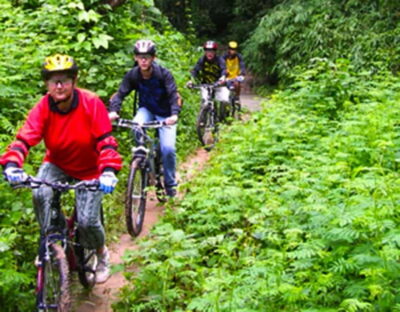 Chiang Mai: Rainforest Guided Mountain Biking Tour - Wat Doi Thaen Phra Pha Luang: photos, swim time, then the first riding push