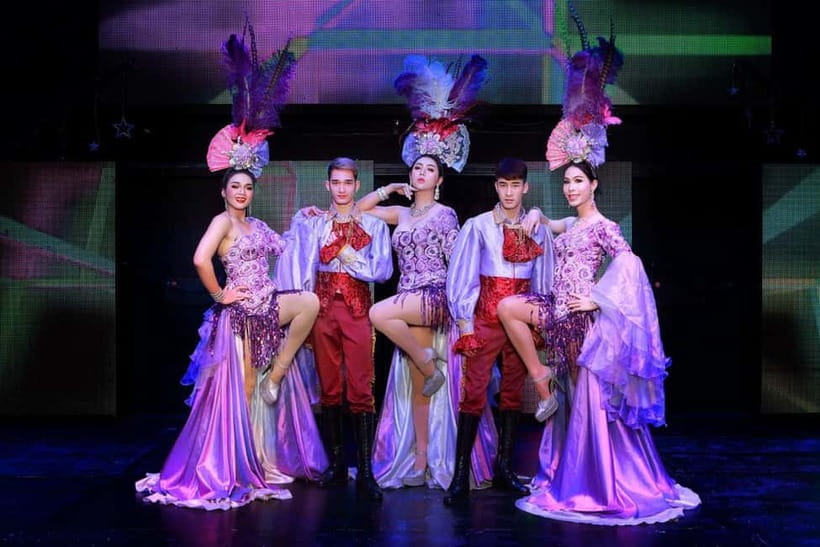 Chiang Mai: Siam Dragon Cabaret Show with Optional Transfer - Transgender performers and stage presence: what you’ll see