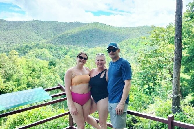 Chiang Mai Sticky Waterfall Dantewada and Banden Temple Tour - Practical tips for sticky rocks and blue temples