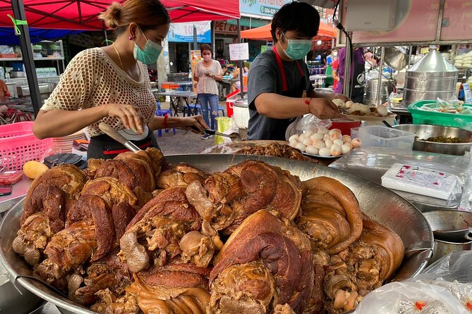 Chiang Mai Street Food Tour by Tuk Tuk with Pick Up - Stop 5: Xanadu Pub and Restaurant rooftop views with your night cap