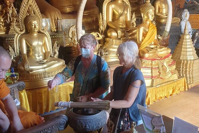 Chiang Mai Sunset Point, Wat Pha Lat, Wat Doi Suthep, Wat Umong - Wat Umong: a tunnel-built temple stop