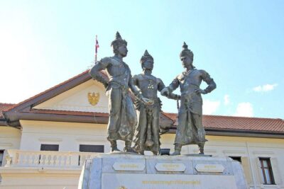 Chiang Mai: Temples and Street Food Night Tour by Tuk Tuk - Price and value for a private tuk tuk circuit