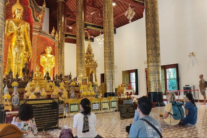 Chiang Mai Temples & Old City Hidden Gems Small Group Tour 2 Hrs - Wat Sadeu Muang / Wat Inthakin: the City Pillar Shrine moment