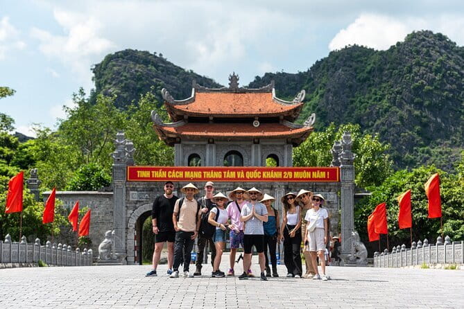 Chiang Mai Temples Visit Walking Tour with Ex-Monk Guide Part 2 - Price and value: what $25.92 buys you