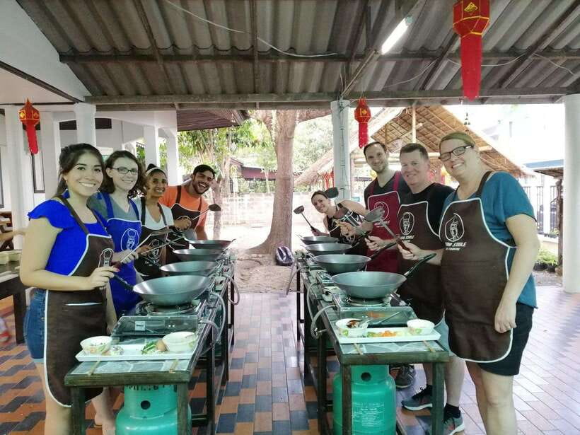Chiang Mai: Thai Cooking and Market Tour with Lanna Smile - A Lanna kitchen lesson that feels personal, not performative