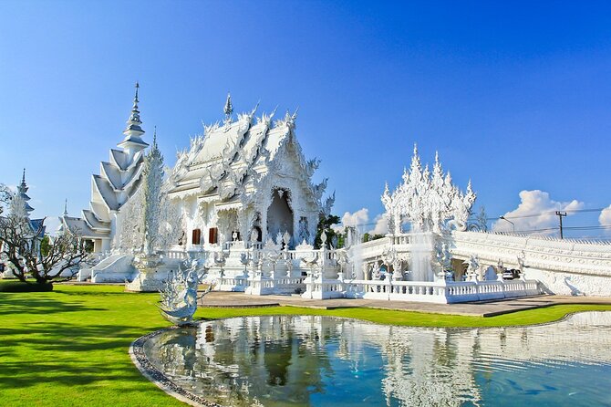 Chiang Mai to White & Blue Temple, Black Museum & Golden Triangle - Wat Rong Seur Ten (Blue Temple): where the tour actually slows down