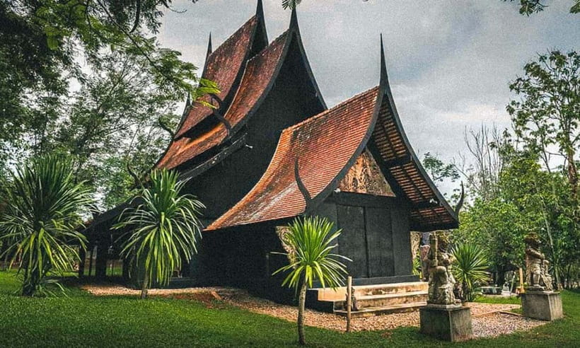 Chiang Mai: White Temple, Blue Temple, and Black House Tour - Key points worth knowing before you go