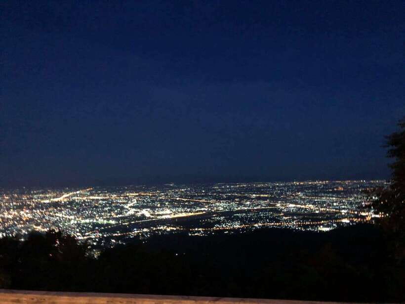 Chiang Mai:Wat Phra That Doi Suthep & Wat Umong Evening Tour - Why this evening temple pair works so well