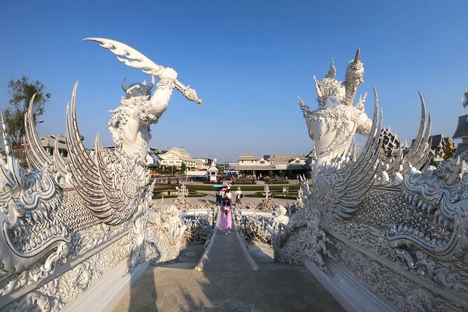 Chiang Rai and White Temple Private All-Inclusive Day-Tour - Price and value: is $236 per person worth it?