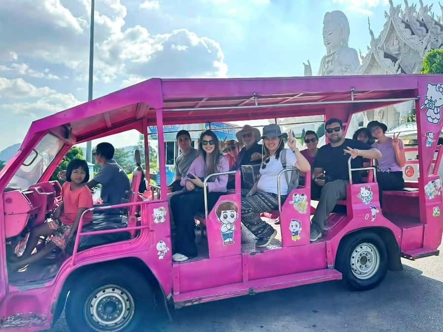 Chiang Rai IG Lalitta Cafe and White, Blue, Red Temples Tour - Red Temple Wat Huay Pla Kang: Giant Buddha Plus the 9-Floor Pagoda